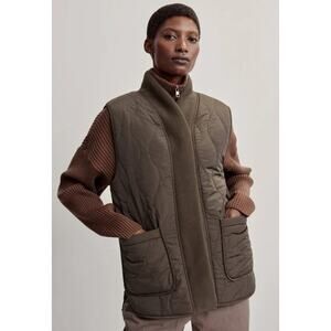 Varley Covey Reversible Quilt Gilet Green Vest Technical Sherpa Versatile M